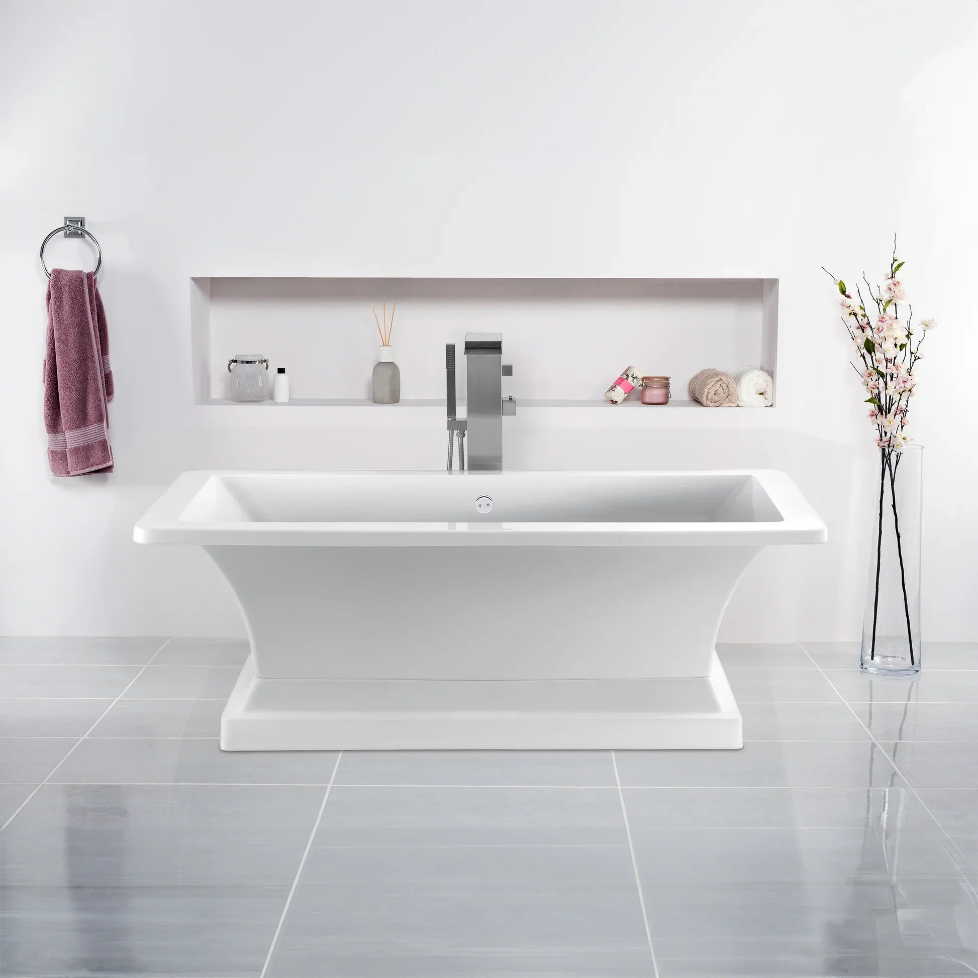 Acrylic Pedestal Freestanding Bathtub in White